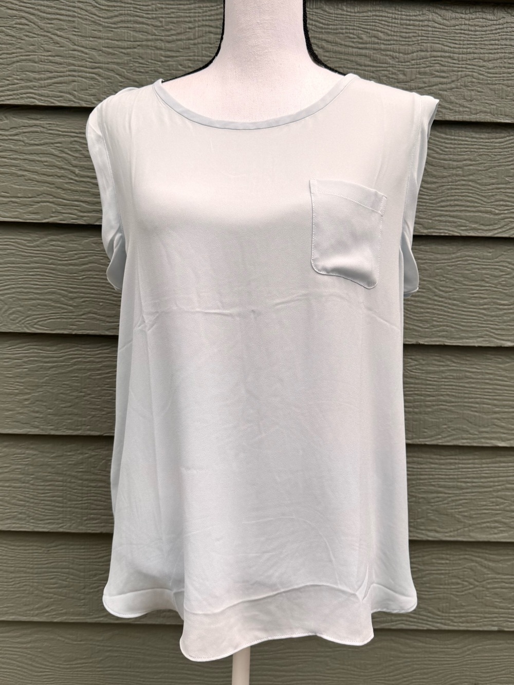 LOFT Sheer Light Blue Sleeveless Blouse Size Large - Picture 4 of 10